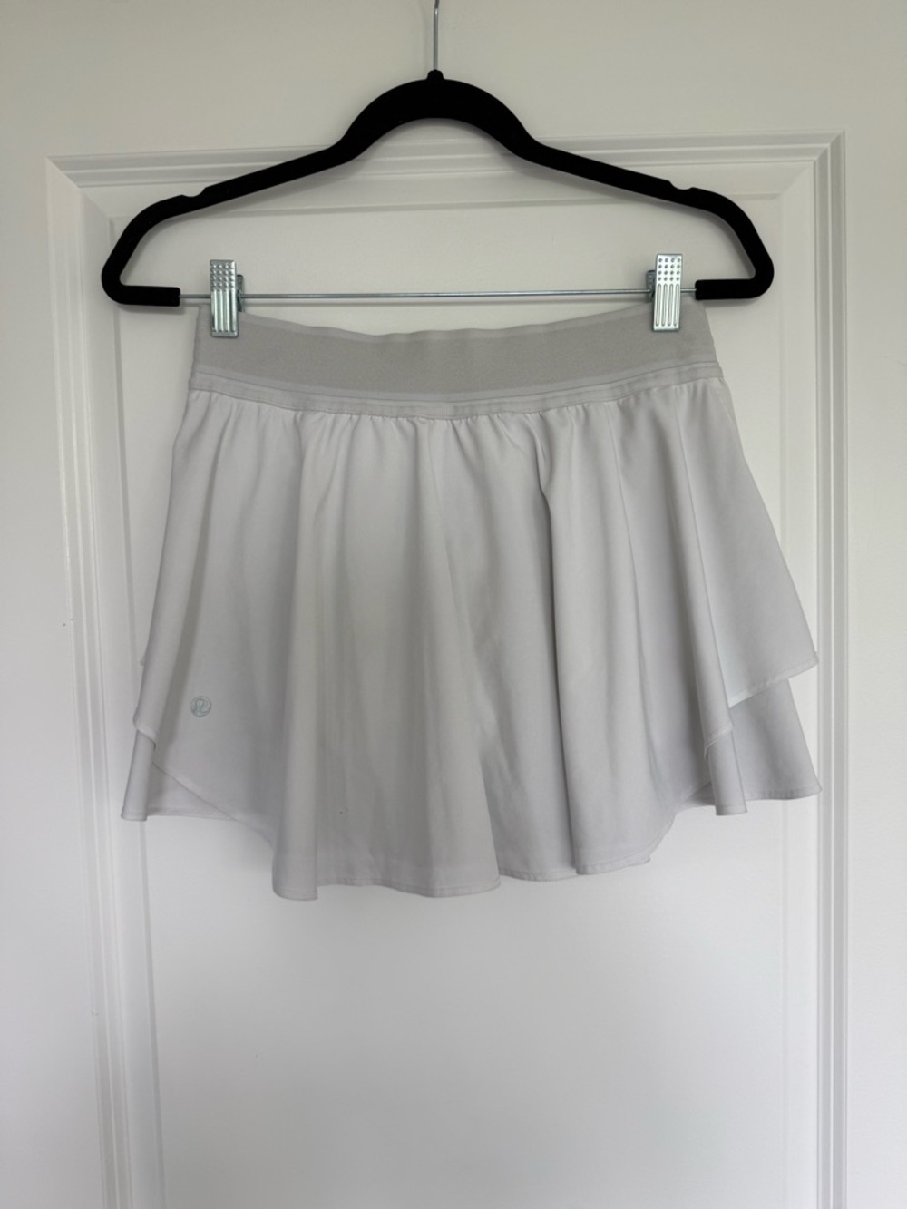 Lululemon Court Rival High Rise Skirt in White size 8 - Picture 6 of 10